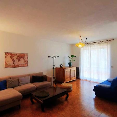 El Lugo Apartment Colà Eksteriør bilde